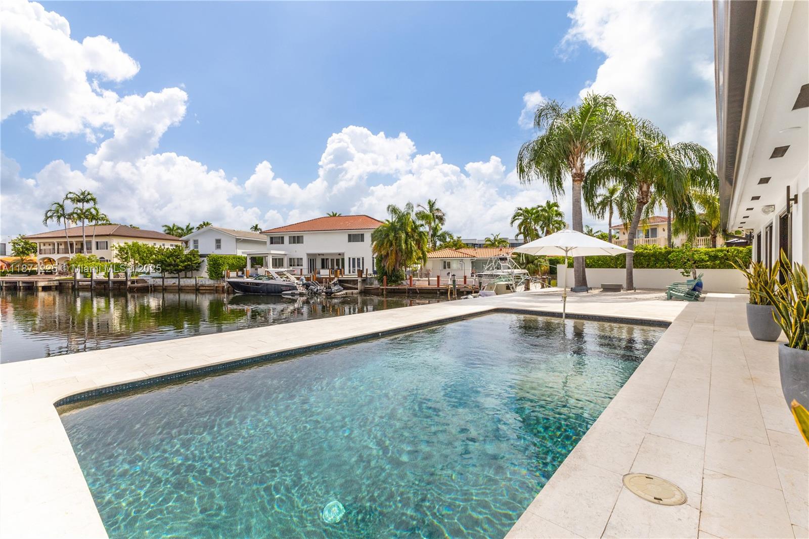 EASTERN SHORES - Residential