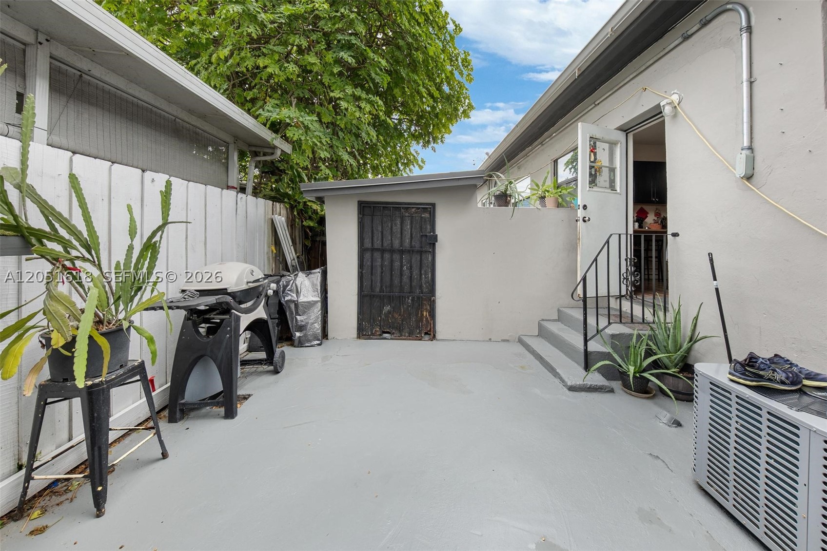 BISCAYNE VILLAGE HEIGHTS - Residential Income