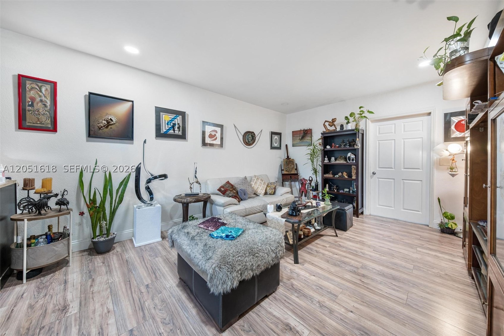 BISCAYNE VILLAGE HEIGHTS - Residential Income