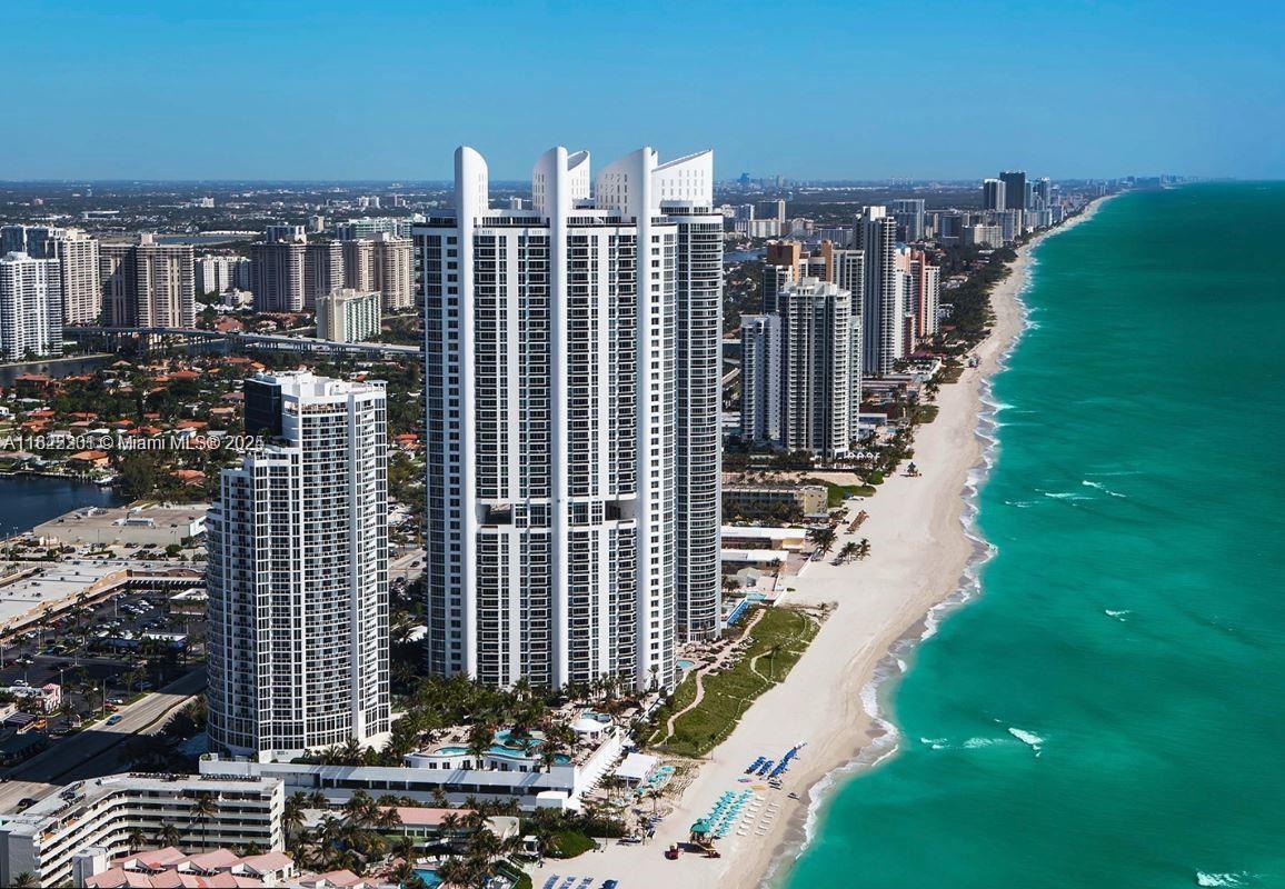 TRUMP INTERNATIONAL SONES - Residential