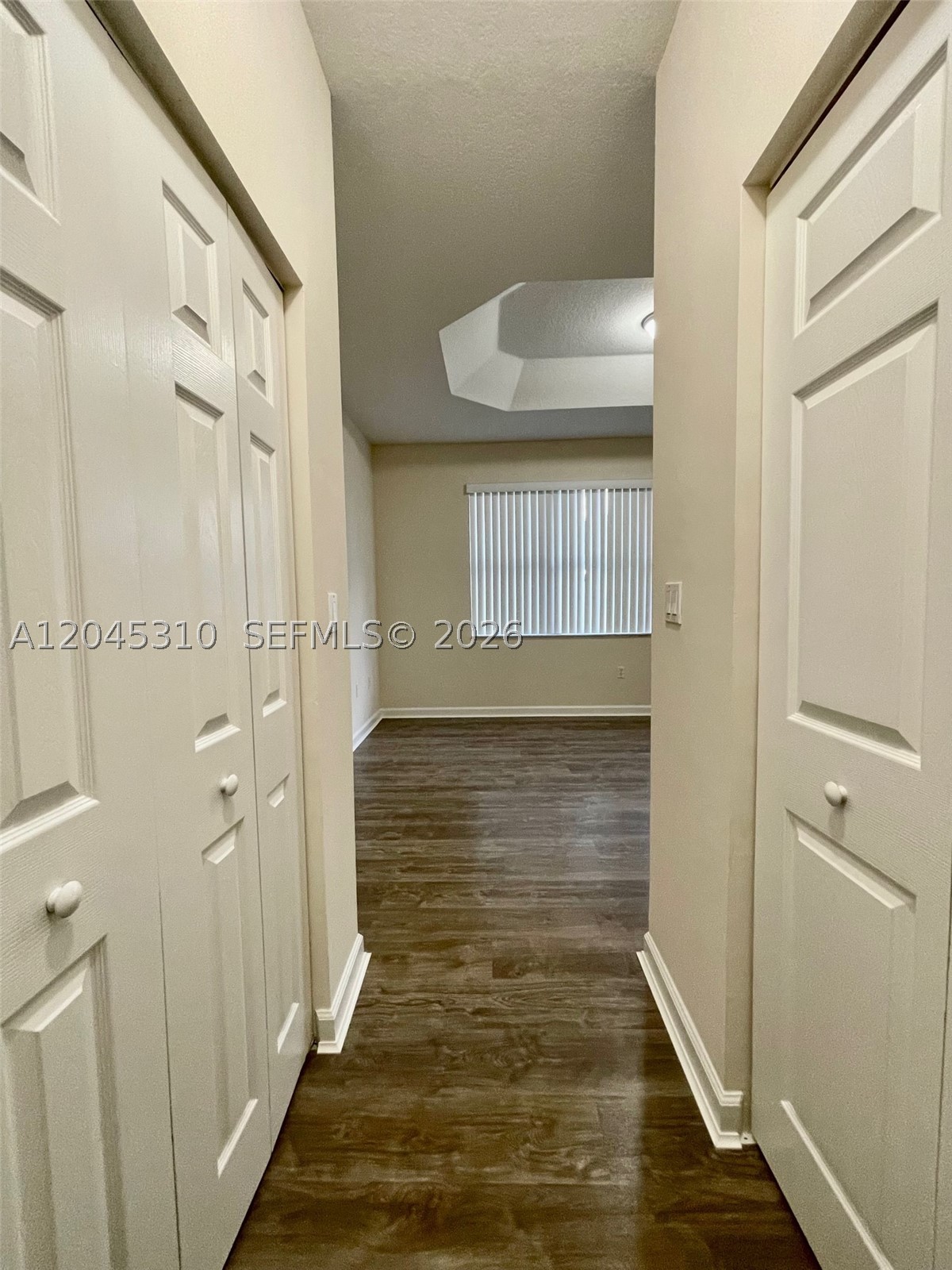 FLORIDIAN BAY ESTATES - Residential Lease