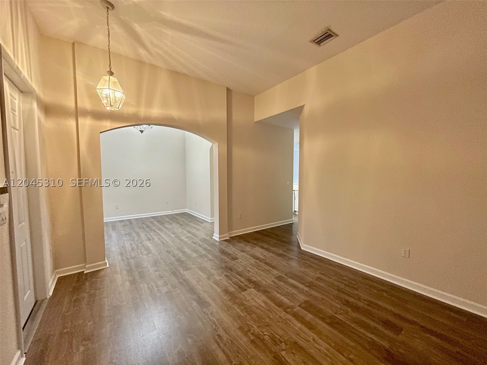 FLORIDIAN BAY ESTATES - Residential Lease