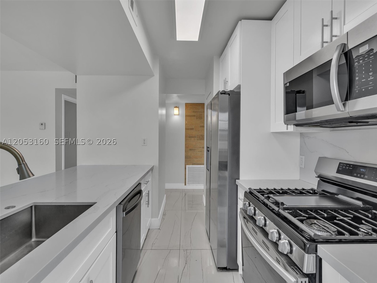 HAMMOCKS TRAILS CONDO - Residential Lease