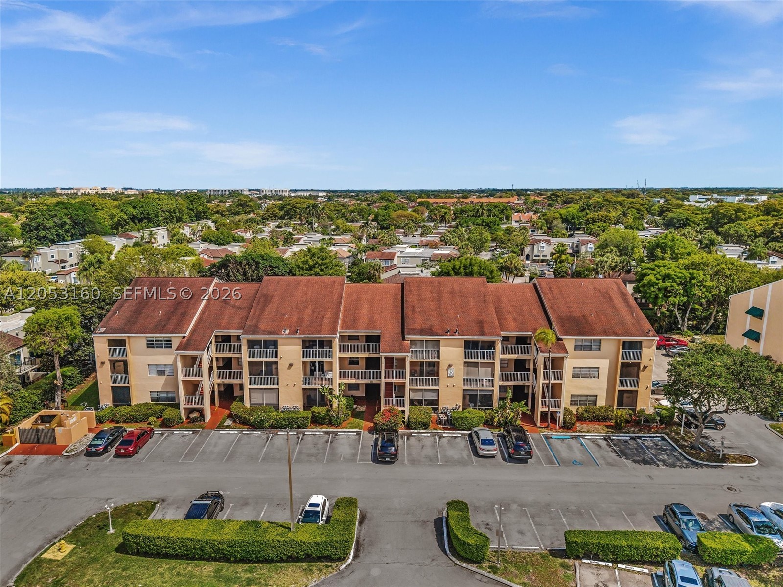 HAMMOCKS TRAILS CONDO - Residential Lease