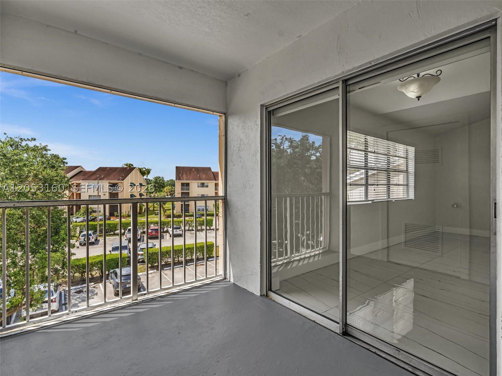 HAMMOCKS TRAILS CONDO - Residential Lease