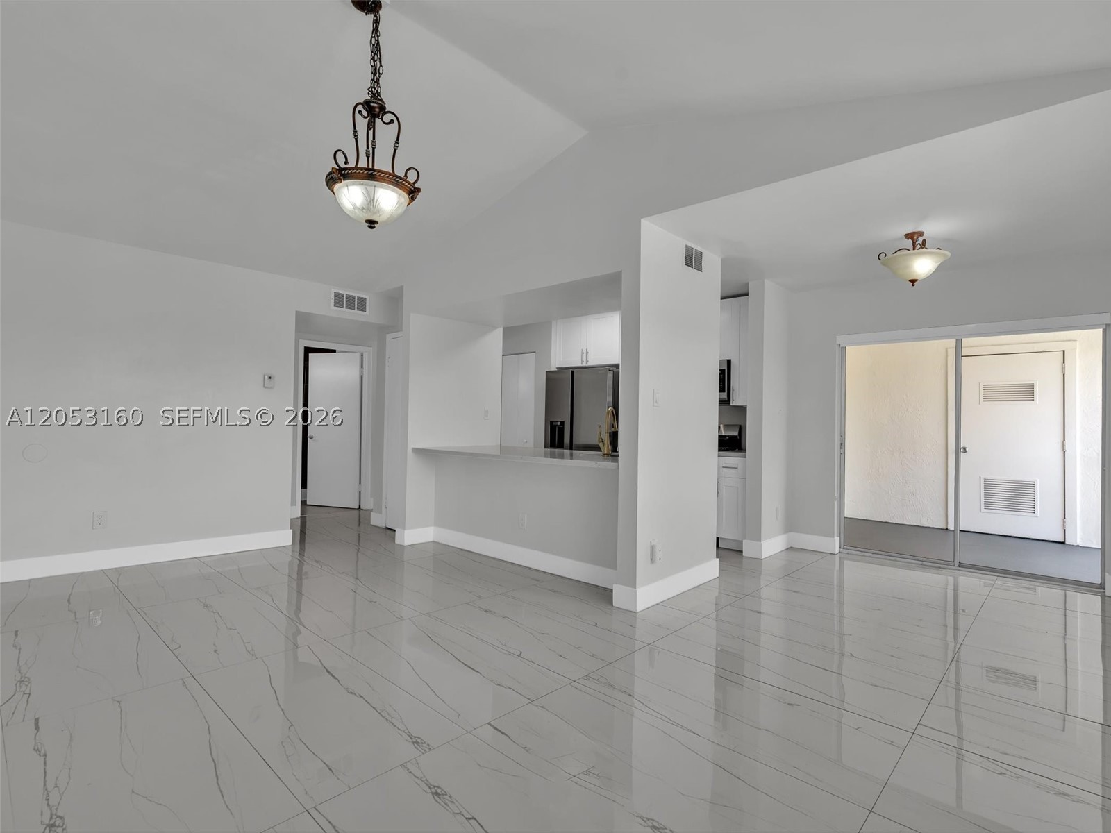 HAMMOCKS TRAILS CONDO - Residential Lease