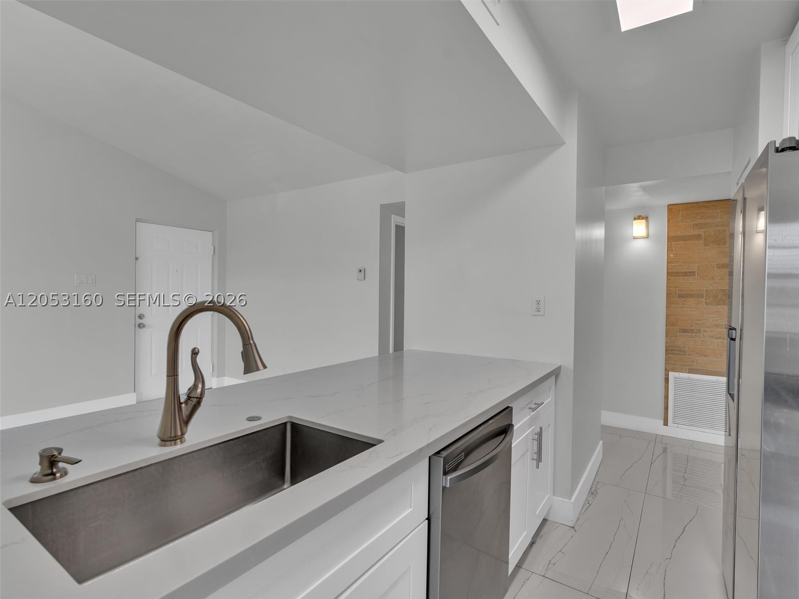 HAMMOCKS TRAILS CONDO - Residential Lease