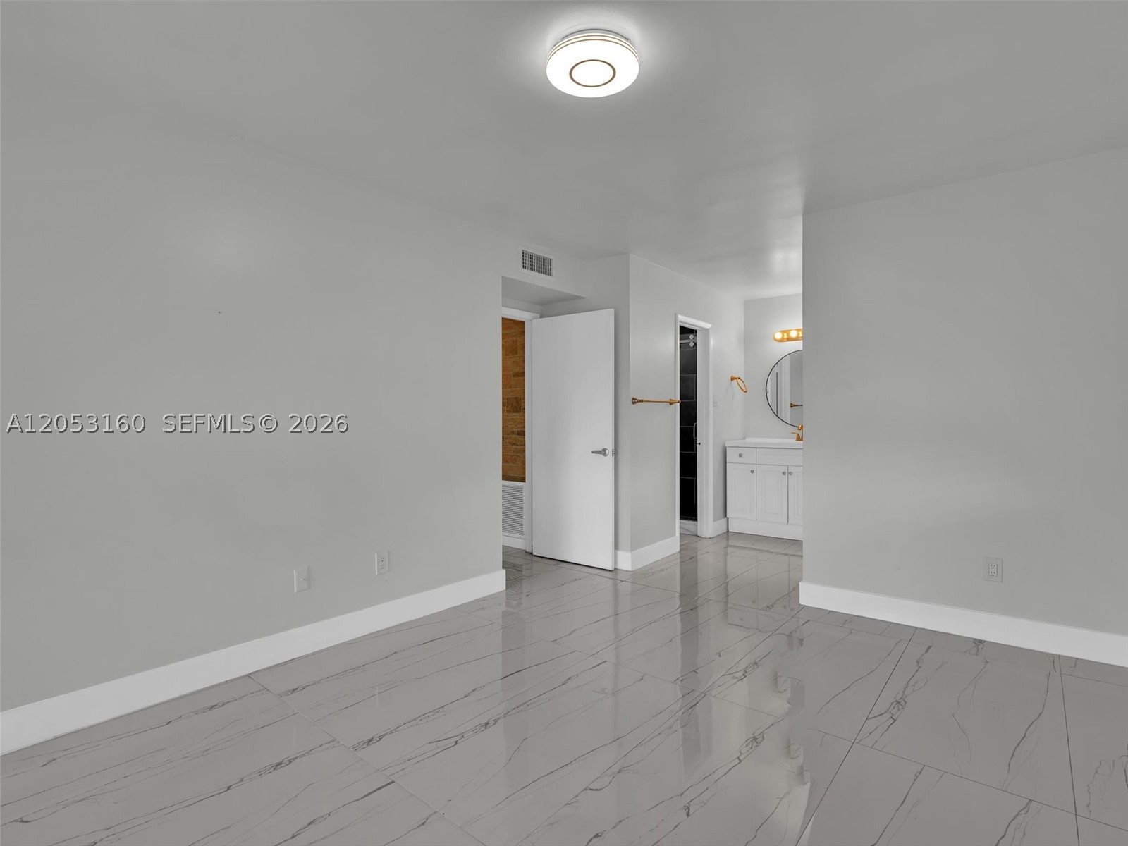 HAMMOCKS TRAILS CONDO - Residential Lease