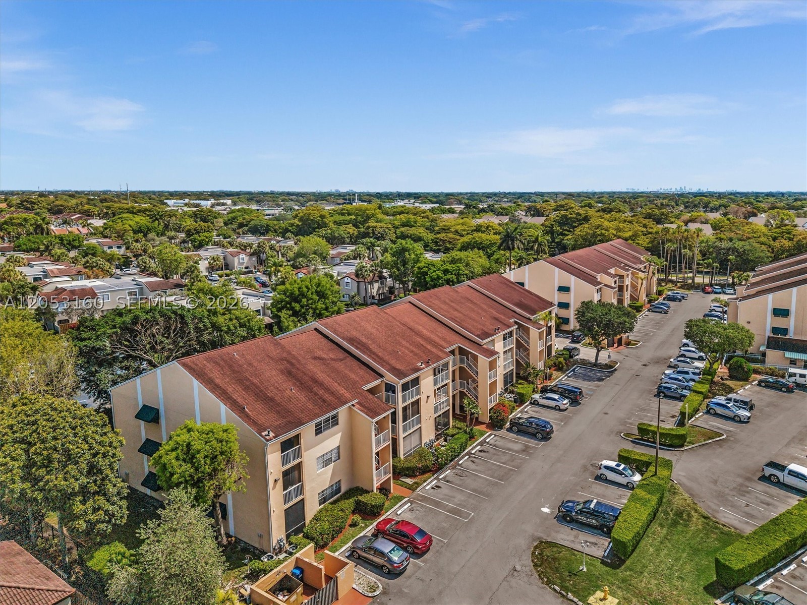 HAMMOCKS TRAILS CONDO - Residential Lease