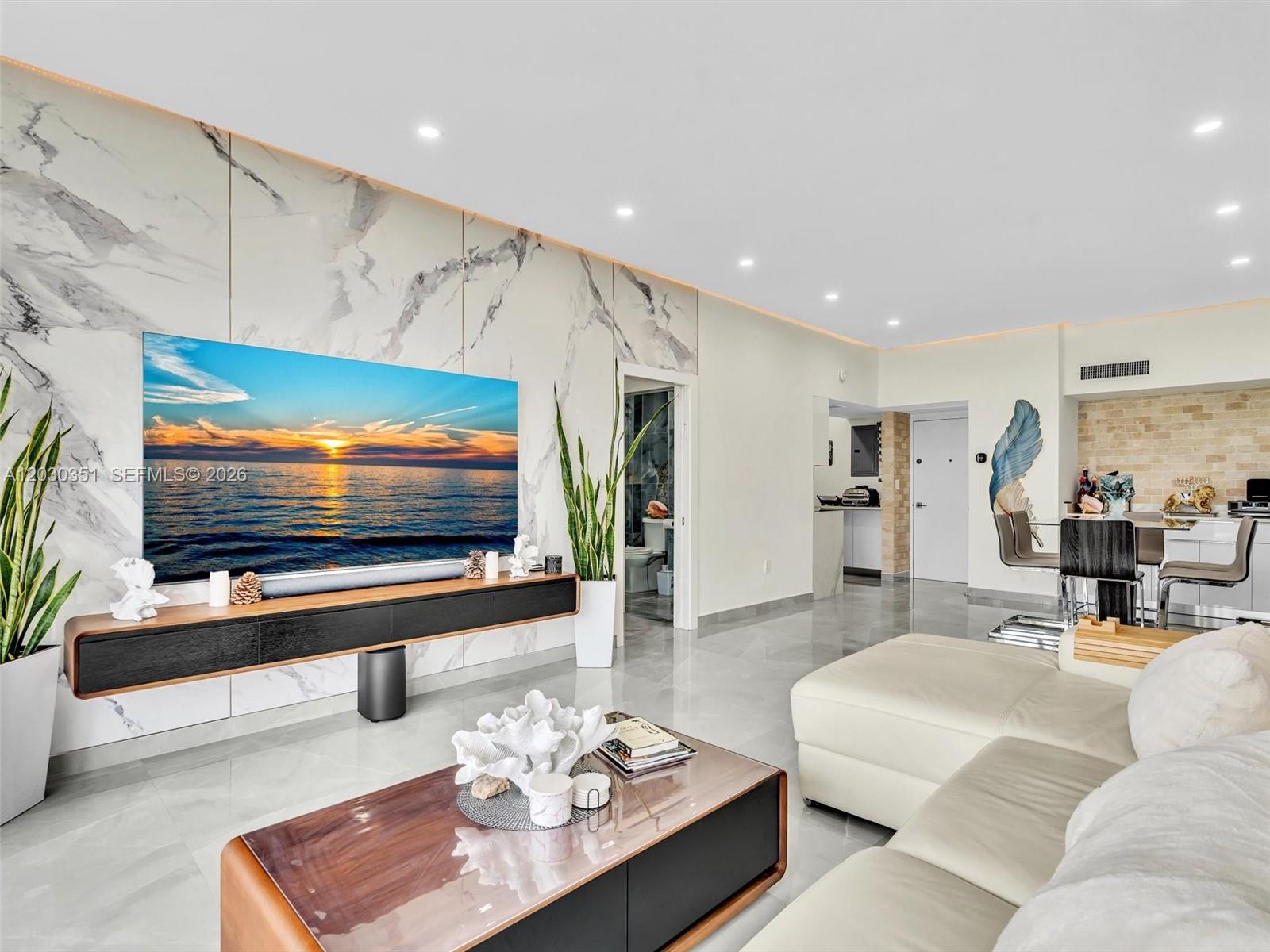 FLAMENCO CONDO TOWER I - Residential Lease