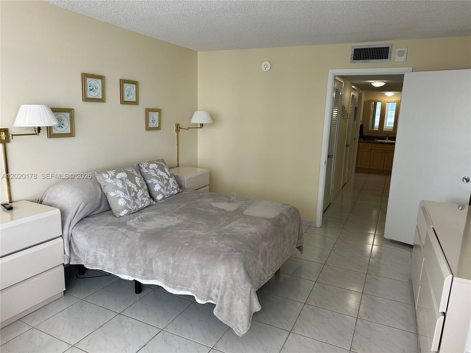 MAISON GRANDE CONDO - Residential