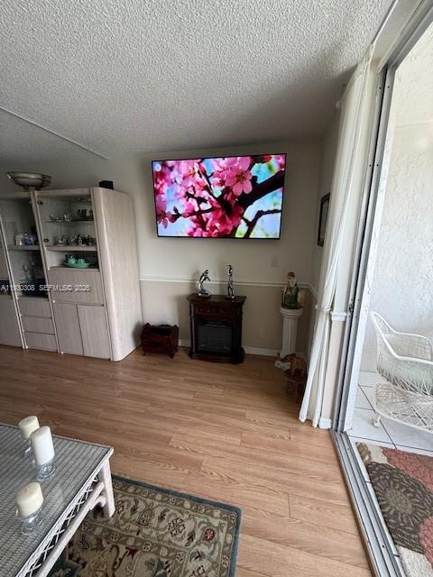 MEADOWBROOK LAKES CONDO - Residential