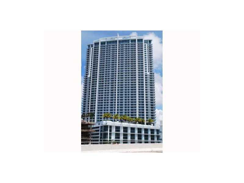 Establish your business in this privately gated community. Cater to approximately 1,500 residential units. All types of businesses welcome! Excellent for convenience store, gourmet market, yoga, pet place, coffee bar, wine bar, real estate office, or any  other concept. 2 parking spaces assigned.