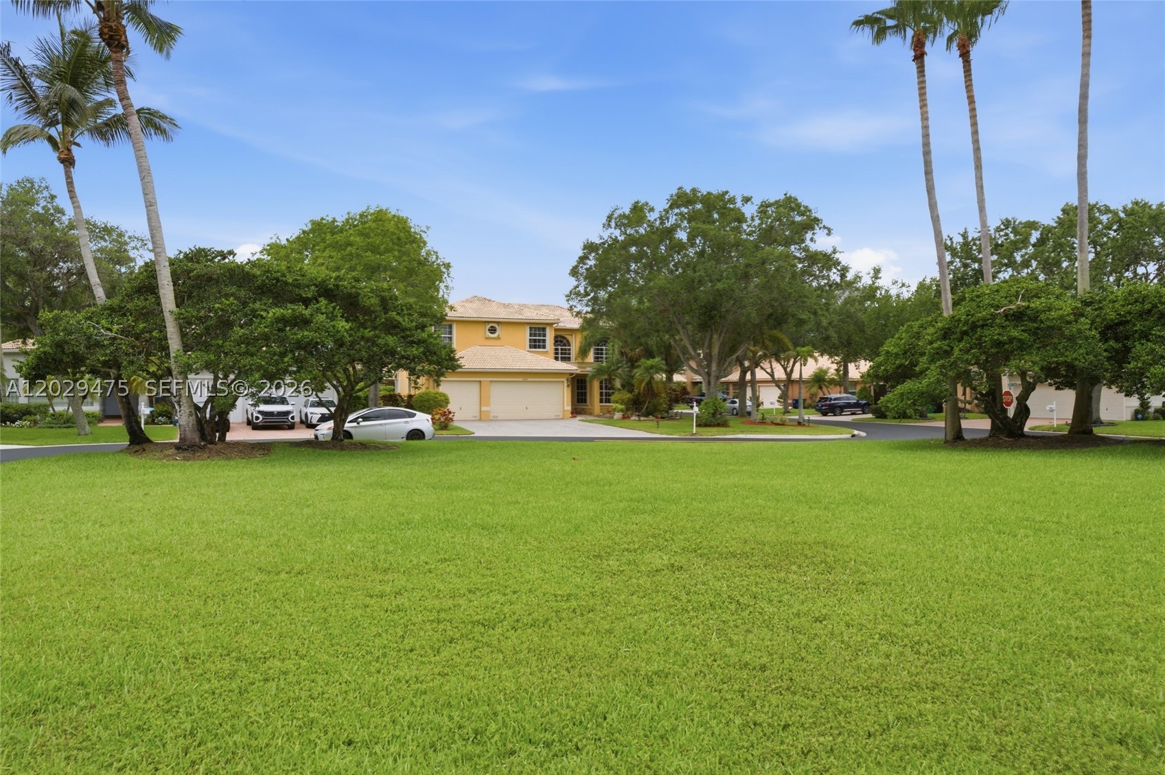 WYNDHAM CIRCLE - Residential