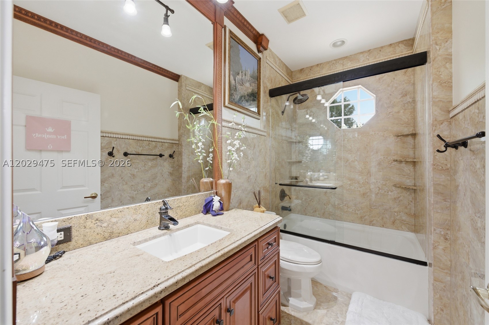 WYNDHAM CIRCLE - Residential