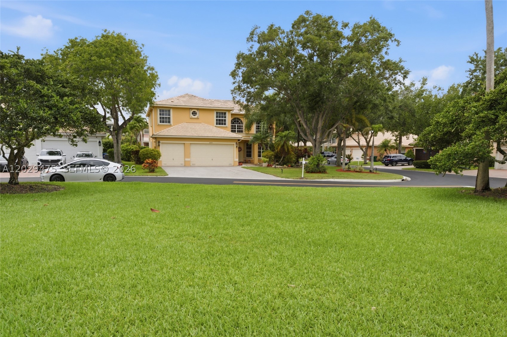 WYNDHAM CIRCLE - Residential