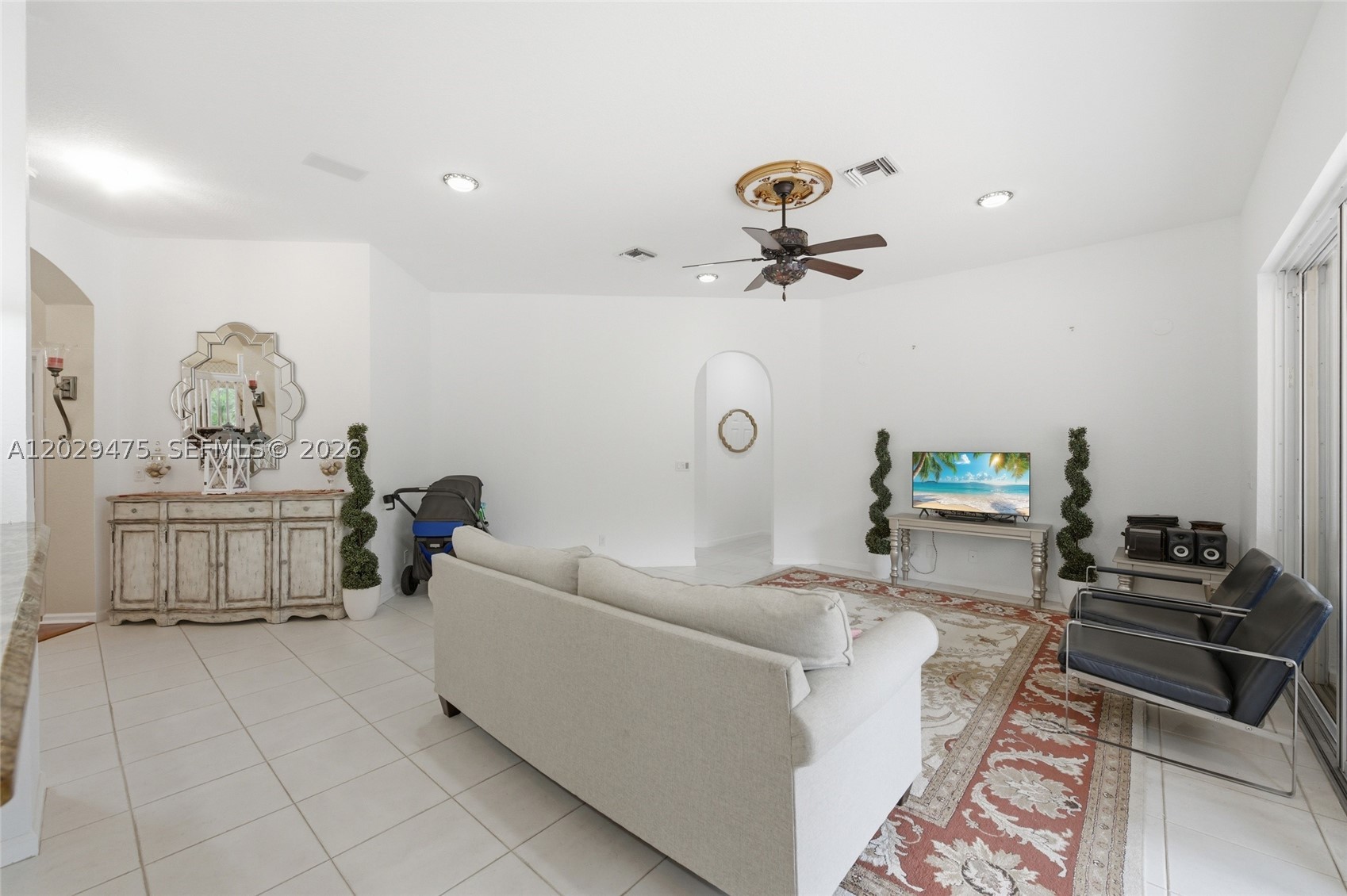 WYNDHAM CIRCLE - Residential