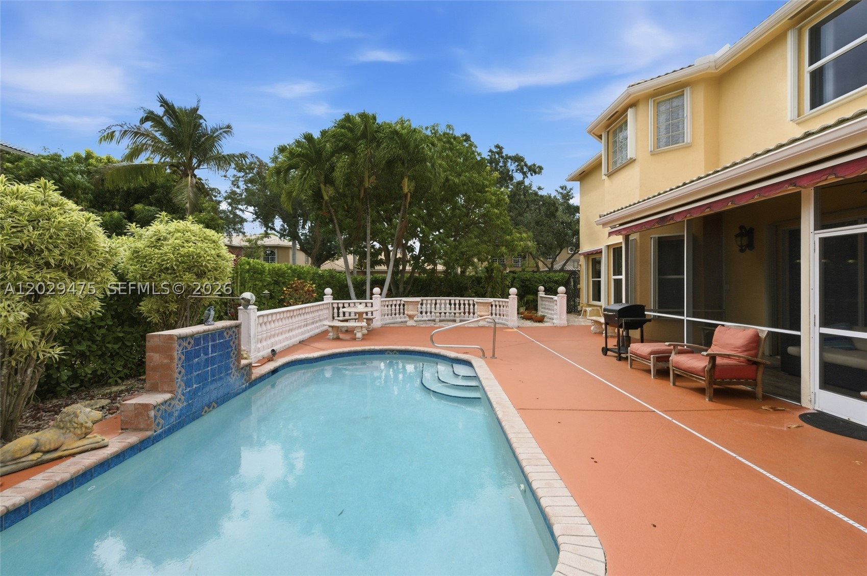 WYNDHAM CIRCLE - Residential