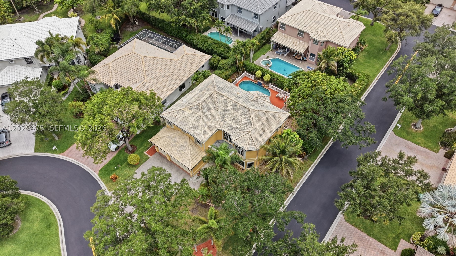 WYNDHAM CIRCLE - Residential