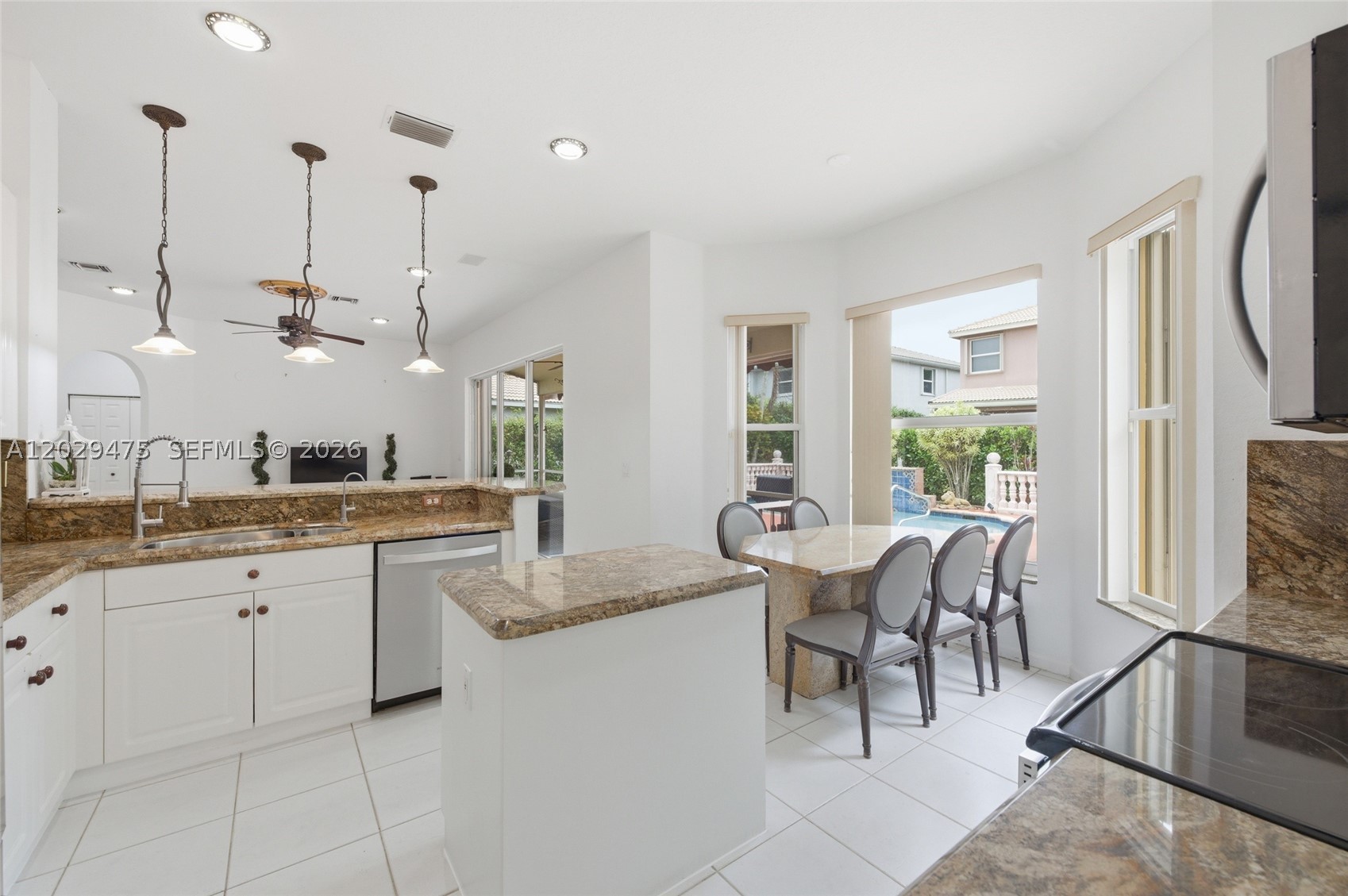 WYNDHAM CIRCLE - Residential