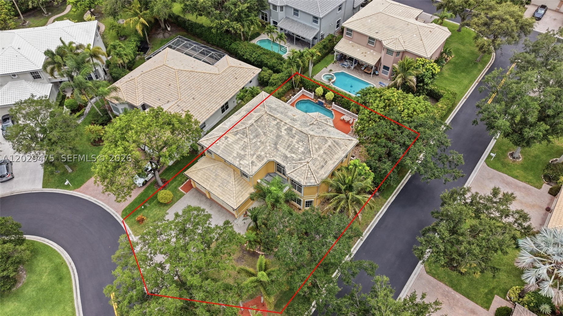 WYNDHAM CIRCLE - Residential
