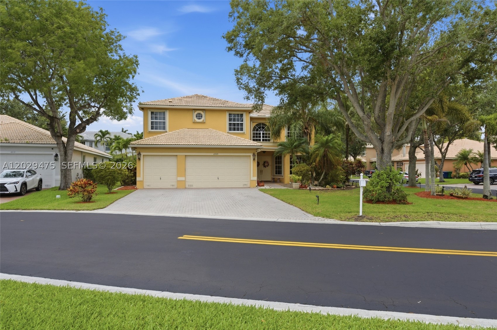 WYNDHAM CIRCLE - Residential