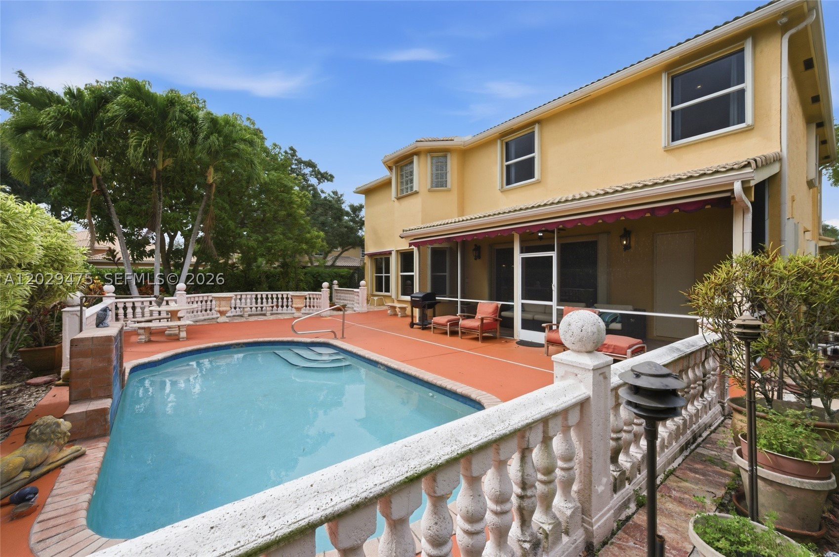 WYNDHAM CIRCLE - Residential