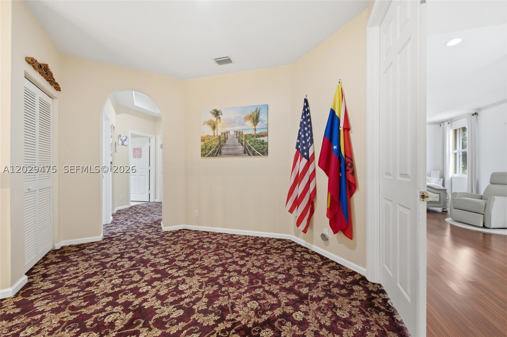 WYNDHAM CIRCLE - Residential