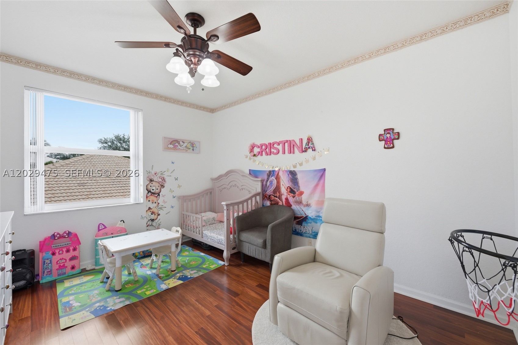WYNDHAM CIRCLE - Residential