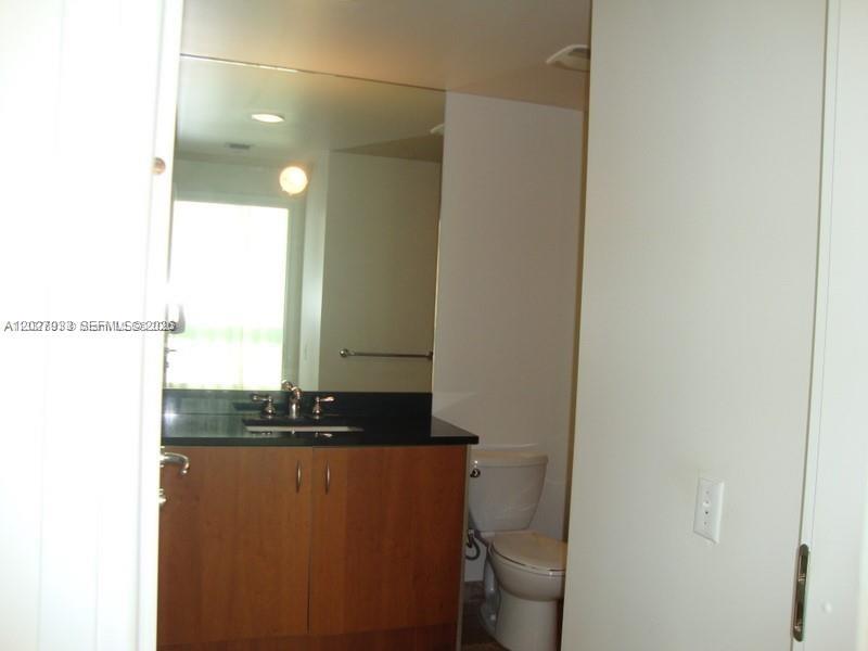 MET 1 CONDO - Residential