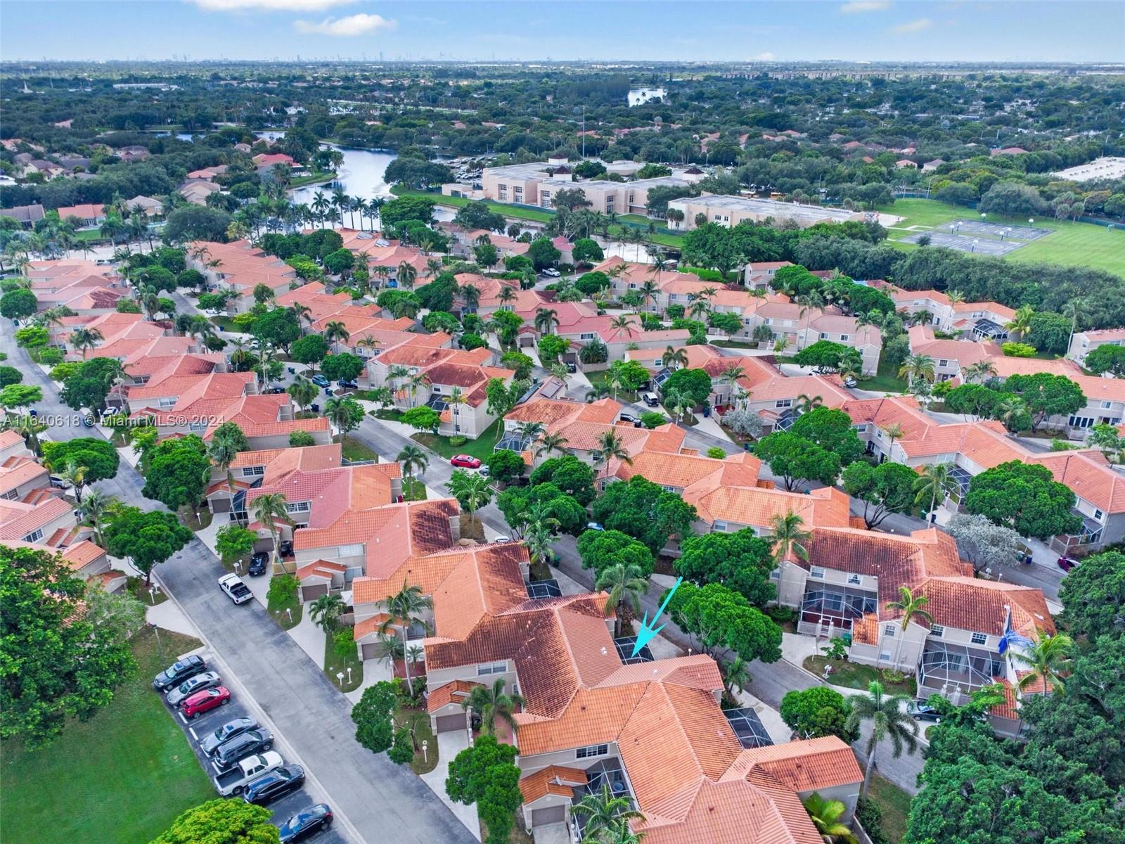 EMBASSY LAKES - Residential