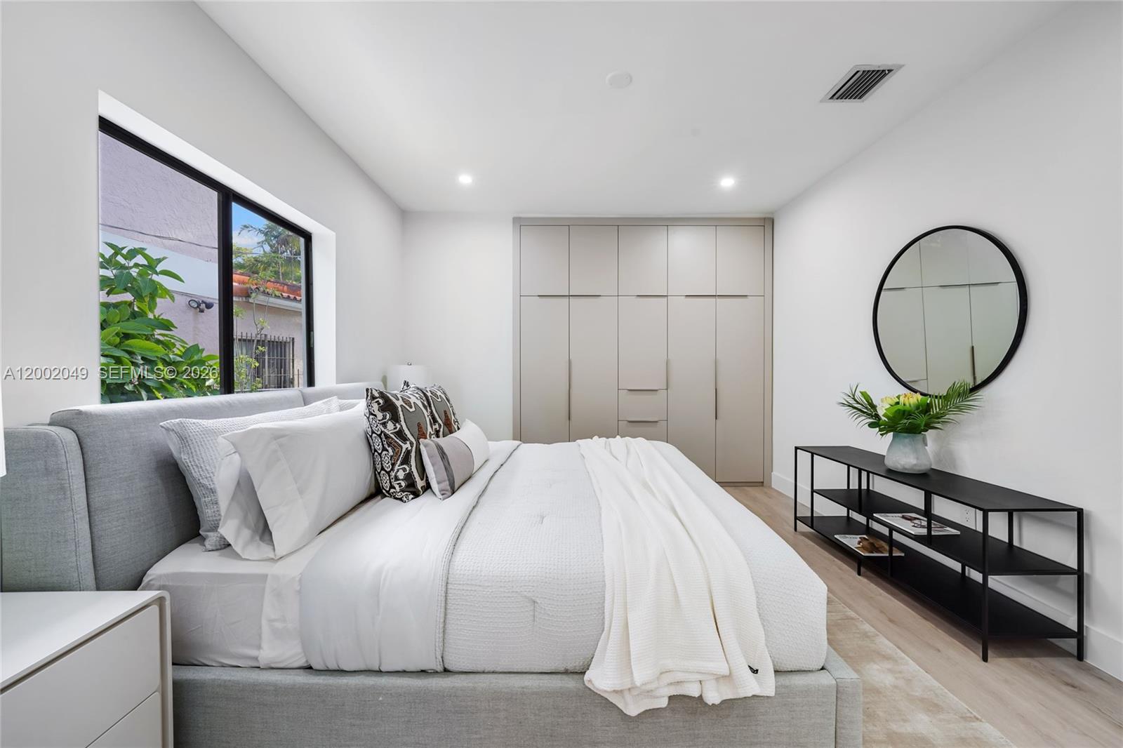 CORAL GABLES GRANADA SEC - Residential