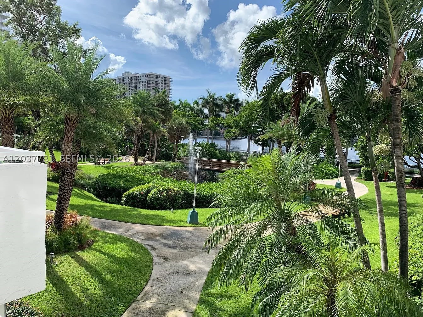 ADMIRALS PORT CONDO WEST - Residential Lease