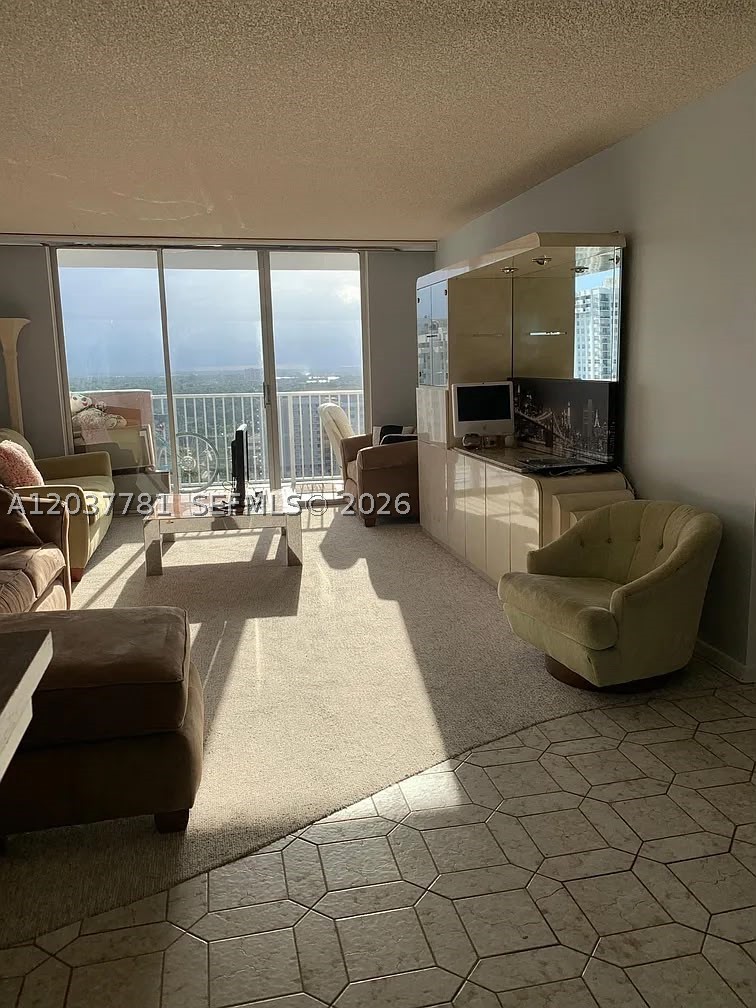 ADMIRALS PORT CONDO WEST - Residential Lease