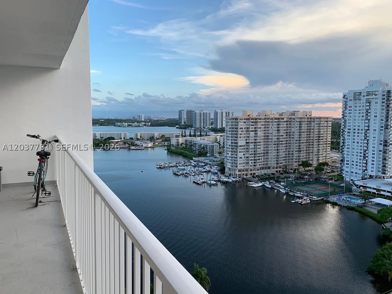 ADMIRALS PORT CONDO WEST - Residential Lease