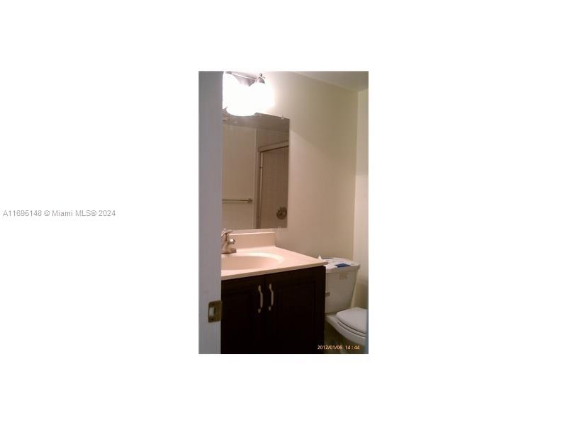 EDGEWATER CONDO - Residential Lease