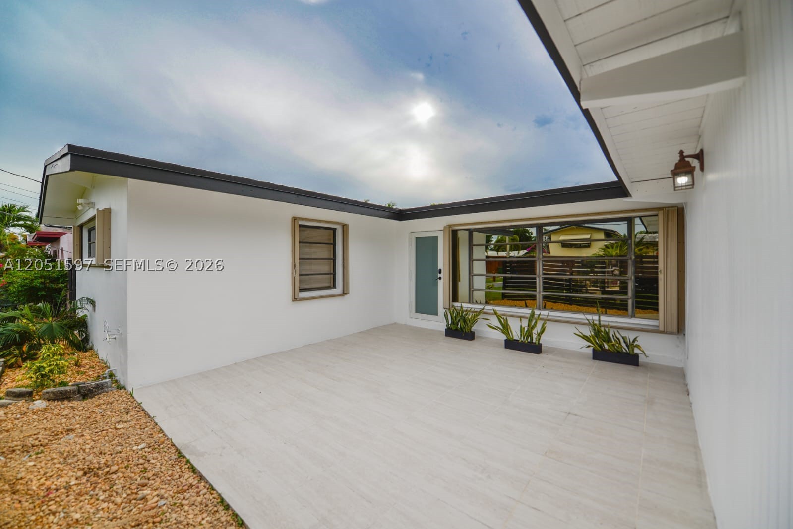 LAUDERDALE ISLES NO 2-BLK - Residential
