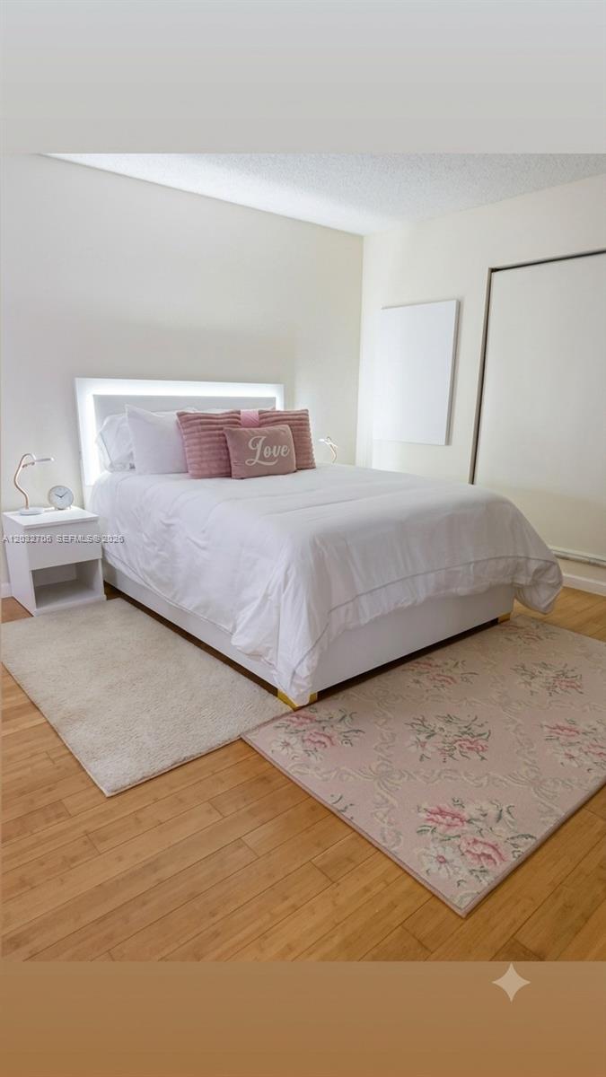 INVERWOOD CONDO - Residential