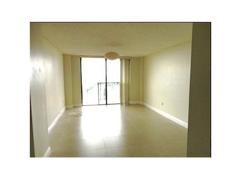 WINSTON TOWERS 600 CONDO - Residential Lease