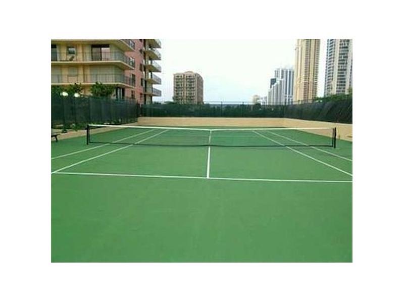 WINSTON TOWERS 600 CONDO - Residential Lease