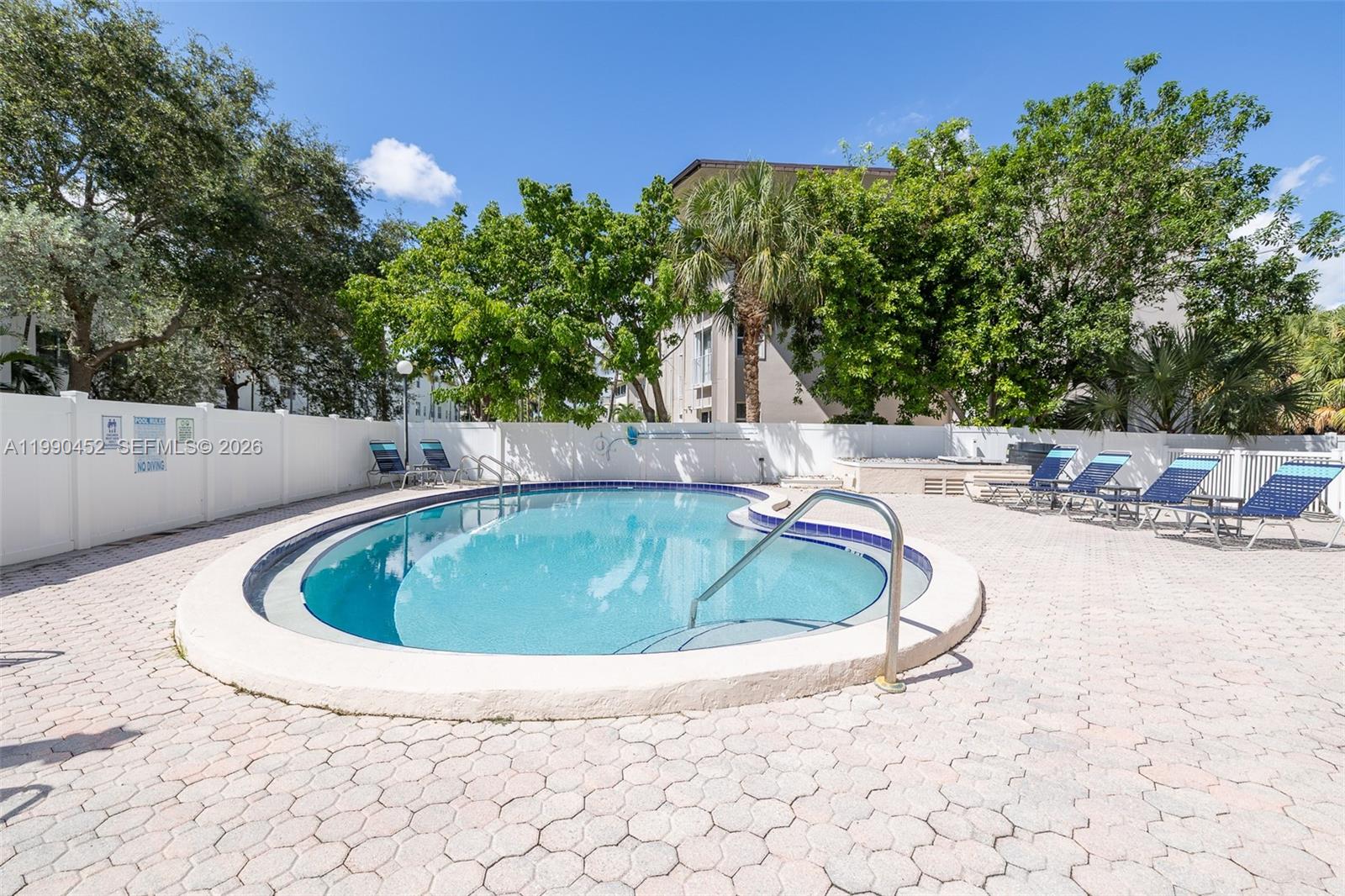 ROCAILLE CONDO APTS - Residential