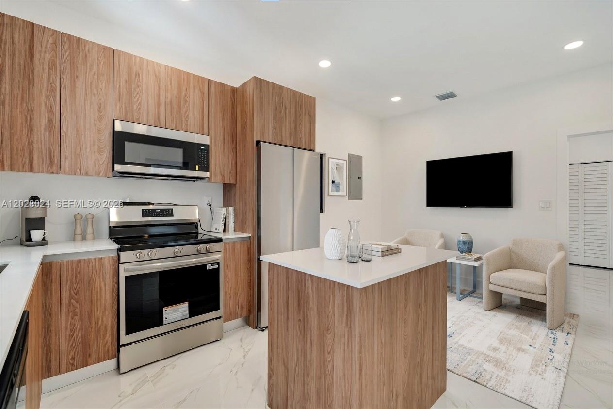 BUENA VISTA GARDENS - Residential