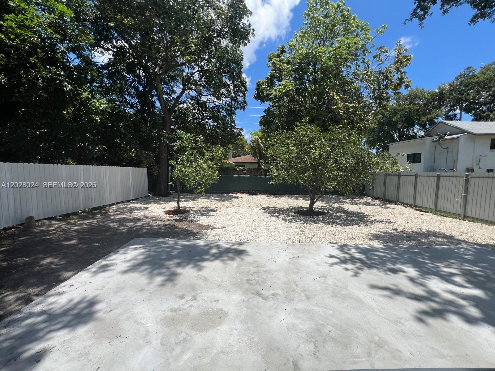 BUENA VISTA GARDENS - Residential