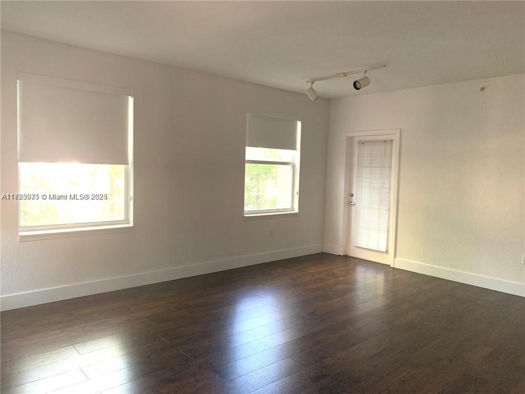 CYPRESS POINTE AT CORAL S - Residential