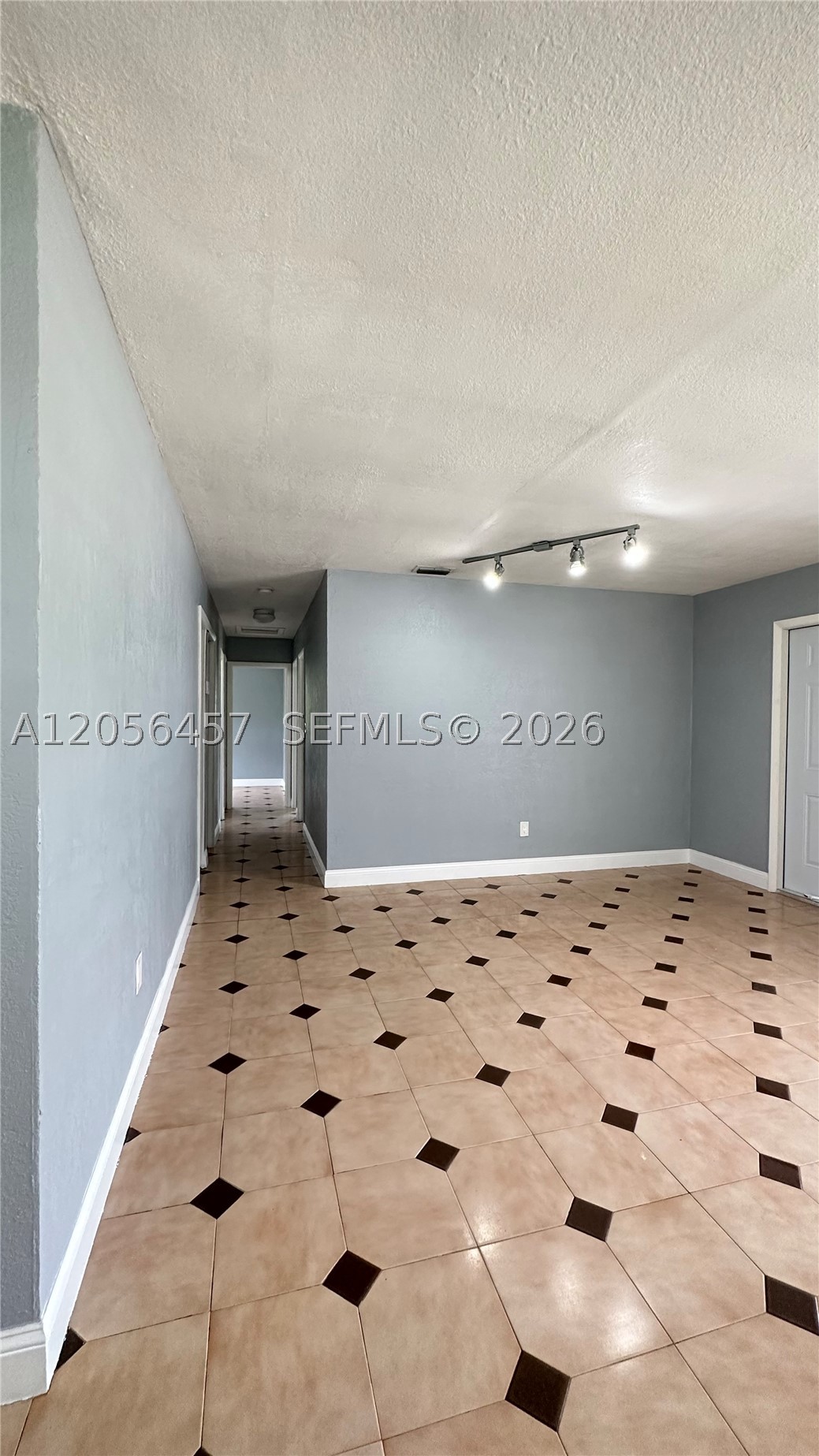 WESTWOOD LAKE 11TH ADDN - Residential