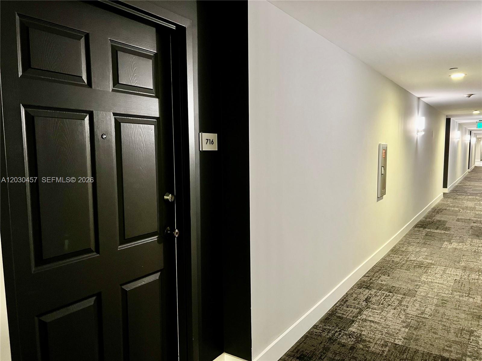 HOLLYWOOD STATION RES CON - Residential Lease