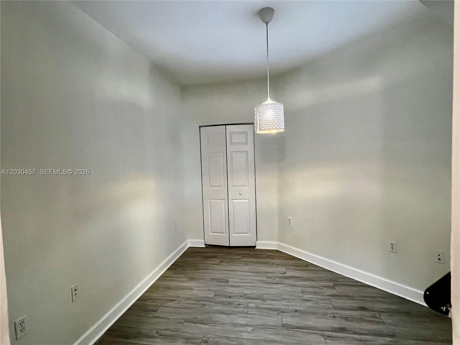 HOLLYWOOD STATION RES CON - Residential Lease