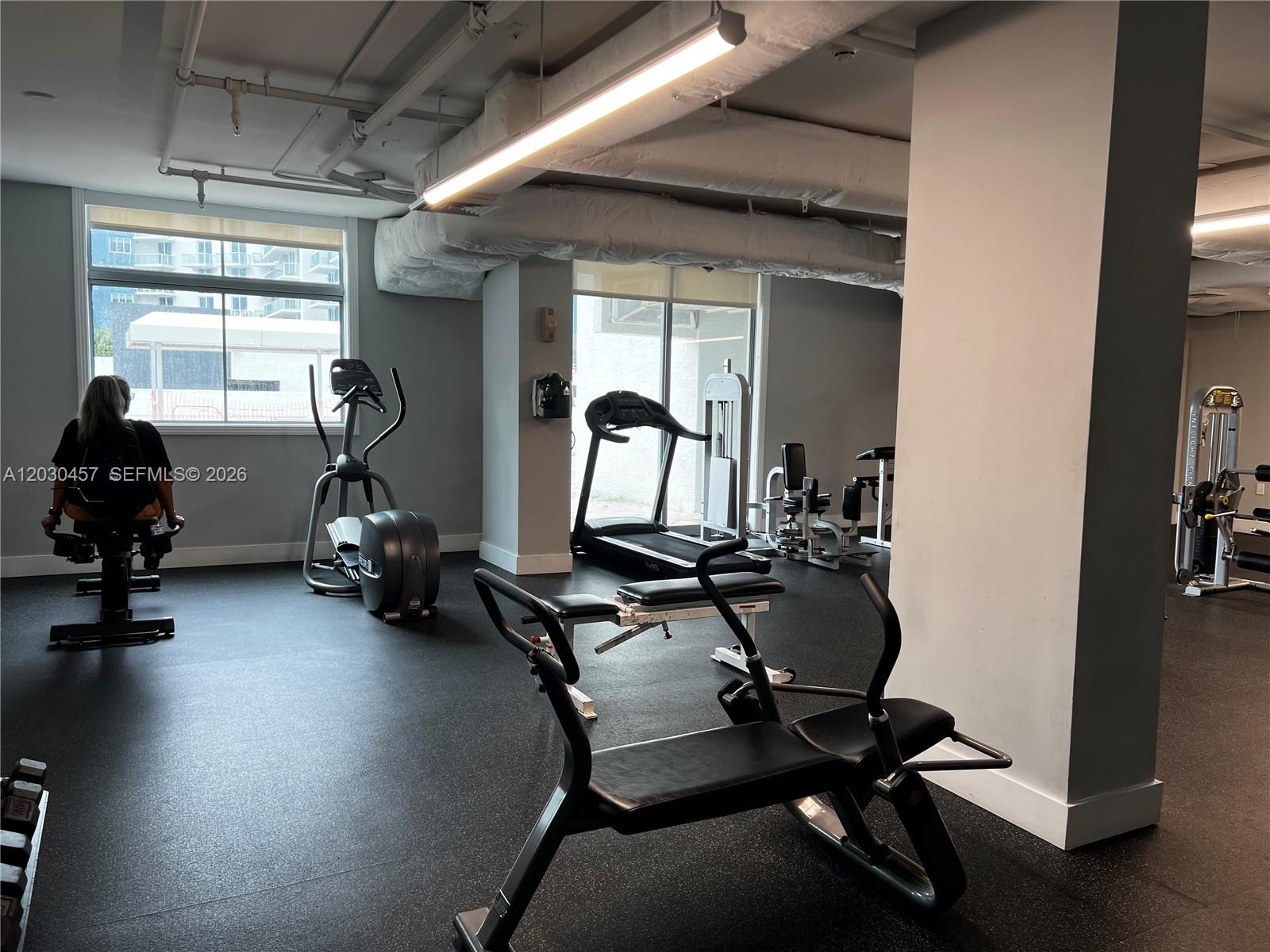 HOLLYWOOD STATION RES CON - Residential Lease