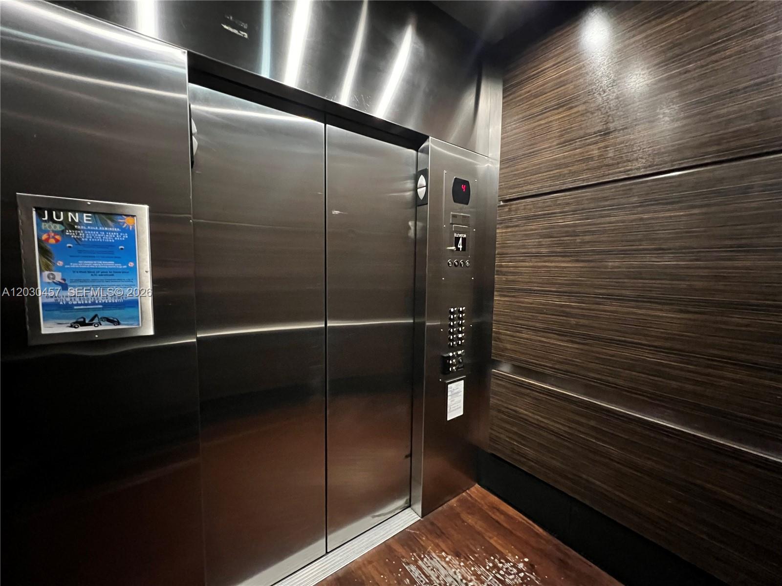 HOLLYWOOD STATION RES CON - Residential Lease