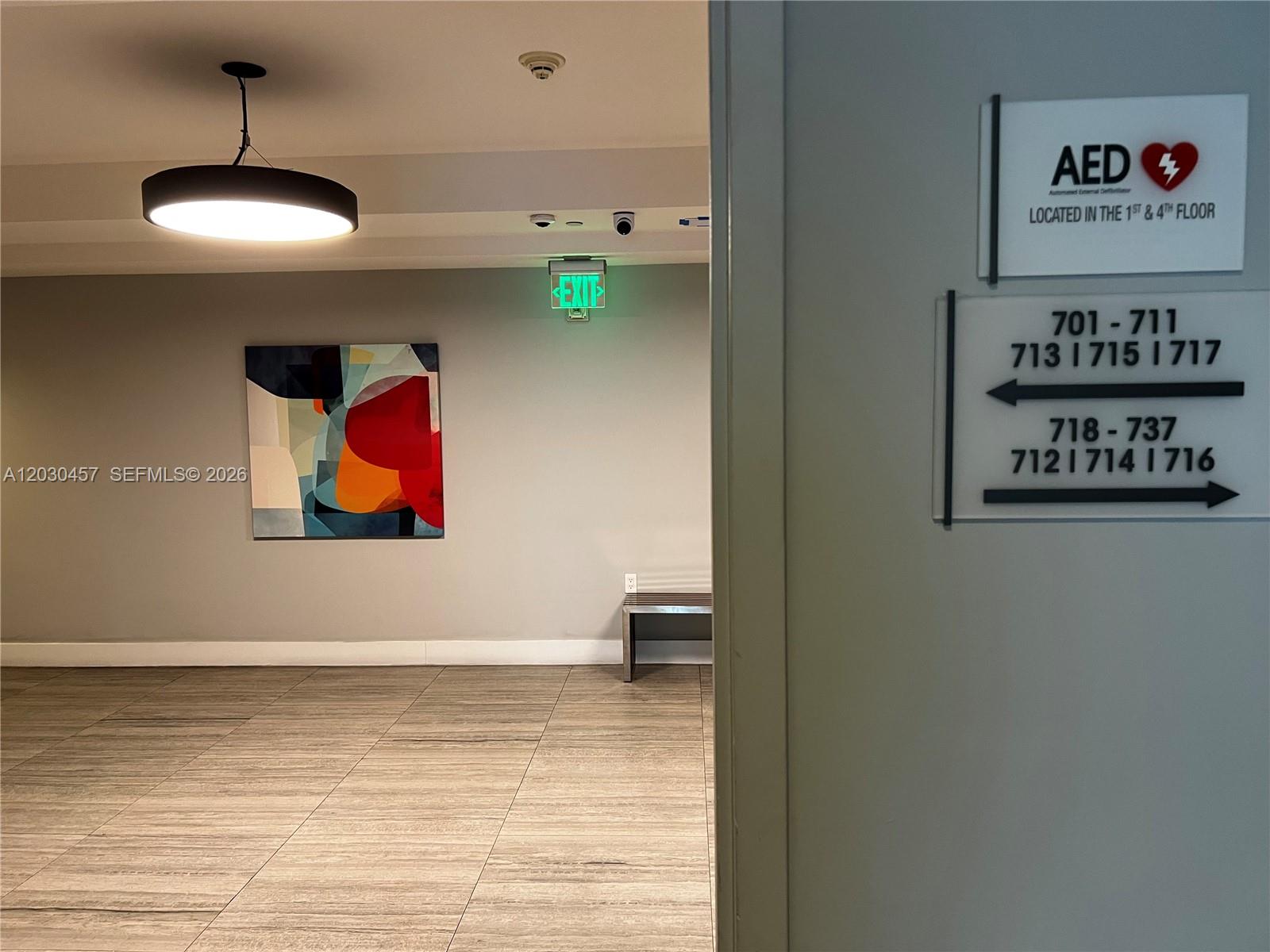 HOLLYWOOD STATION RES CON - Residential Lease